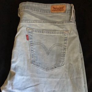 LEVI JEANS